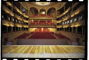 Il Teatro Stabile di Catania inaugura la stagione 2011-12 Il Teatro Stabile di Catania inaugura la stagione 2011-12
