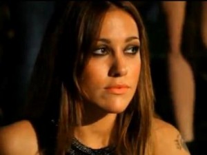 Uomini e Donne: Teresanna Pugliese protagonista di un videoclip Uomini e Donne: Teresanna Pugliese protagonista di un videoclip