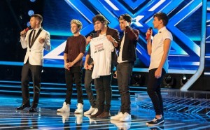 I 'One Direction' ospiti a X Factor 6 [video] annunciano due date in Italia
