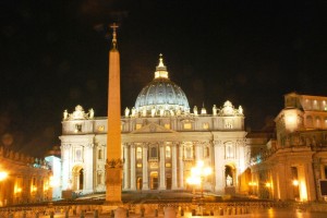 Habemus Papam: arriva la fumata bianca, eletto nuovo Papa Habemus Papam: arriva la fumata bianca, eletto nuovo Papa