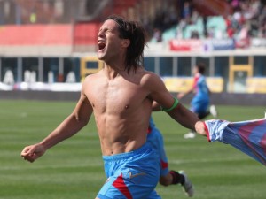 Il Catania batte il Cagliari 2-0, la salvezza è vicina