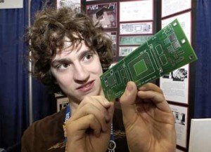 Zuckerberg assume Geohot, l'hacker che ha "sprotetto" Sony e Apple