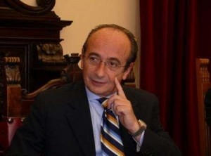 Buzzanca, sindaco di Messina: cade da una barca, ricoverato