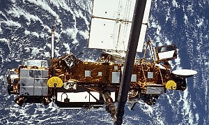 Satellite Uars, scende rischio d'impatto per l'Italia