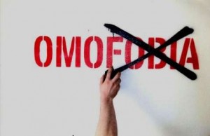 Aggressione al Trans, Arcigay Catania denuncia il gestore del pub