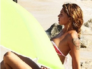 Belen Rodriguez: sola e ubriaca a Formentera