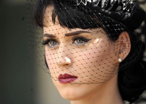 Katy Perry abbandona la musica: ha il cuore spezzato
