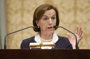 Elsa Fornero: "i giovani in cerca di lavoro non devono essere troppo schizzinosi"