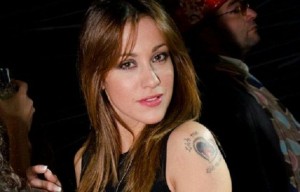 Uomini e Donne anticipazioni Teresanna Pugliese: chiude la sua pagina fan per abbandono admin