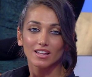 Uomini e Donne anticipazioni: Jessica Cirasola, scoperta foto in topless da Karina Cascella