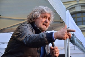 Beppe Grillo: "gli italiani all'estero più informati su quello che succede in Italia di chi ci vive"