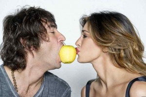 Belen Rodriguez e Simone Annicchiarico insieme? "Siamo solo amici"