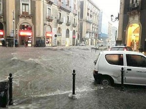 Nubifragio Catania: rientrato allarme per il disperso, polemica mancato avviso 