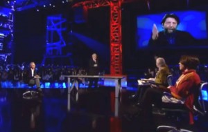 Servizio Pubblico: Sgarbi litiga con Cacciari e attacca Beppe Grillo 