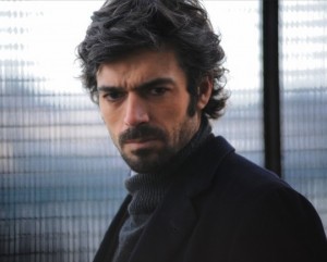 Luca Argentero e il mistero della foto rubata da "Cha Cha Cha", censurata dal web