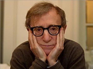 Woody Allen accusato di violenza sessuale dalla figliastra