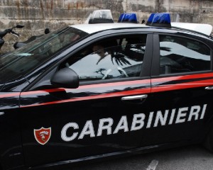 Napoli, rapina una coppia, inseguito e ucciso da carabiniere