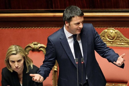 Governo impone tagliola, l'opposizione si ribella e corre da Napolitano