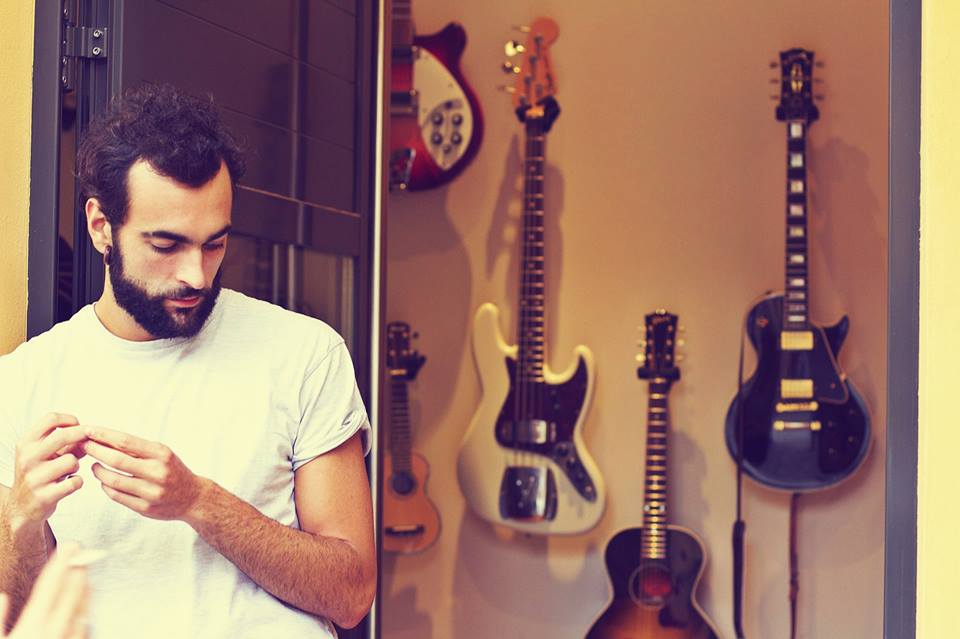 Marco Mengoni annuncia un nuovo album, ecco #quellochesarà