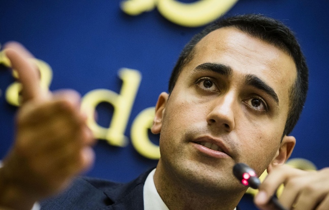 Di Maio, M5S: "Renzi sta avvelenando i cittadini sul tema lavoro"