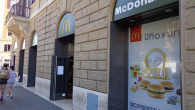 Eur: tenta di rapire bimba di tre anni al McDonald's, fuggito