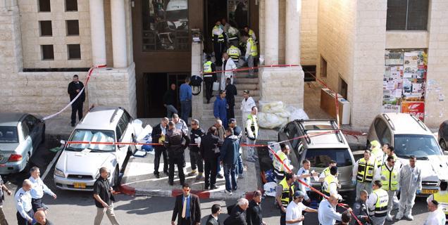 Strage in una sinagoga a Gerusalemme, quattro le vittime