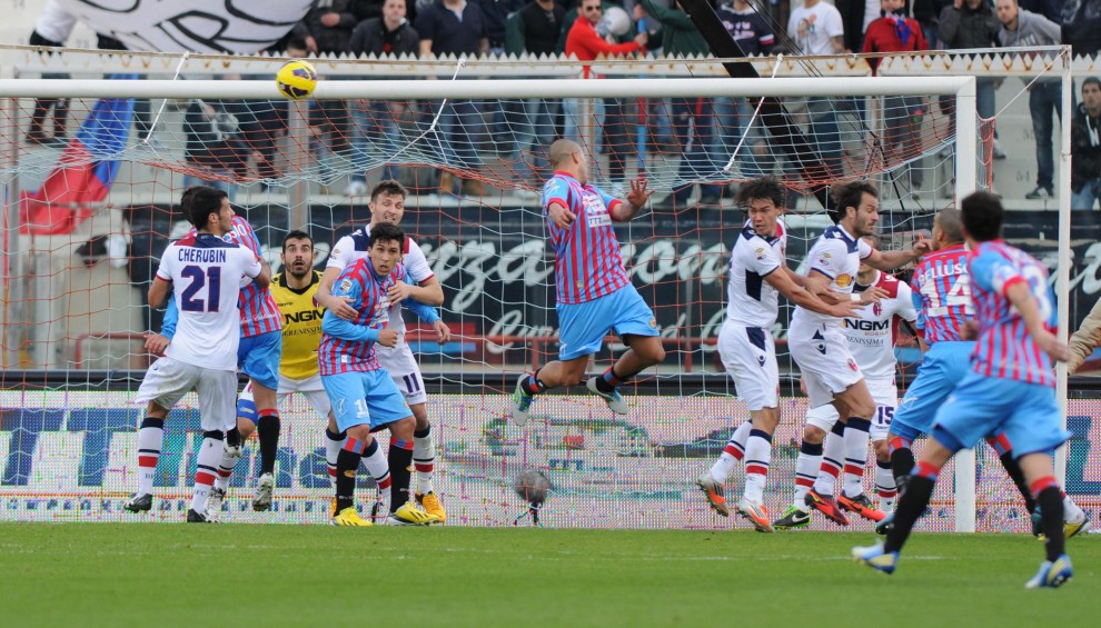 Serie B: Catania pari spettacolo, Carpi primo corsaro a Bari