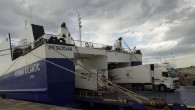 Traghetto in fiamme in Grecia, soccorsi difficili per i 466 passeggeri