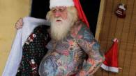 Vitor Martins, il Babbo Natale tatuato dalla testa ai piedi (video)