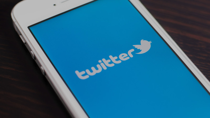 Rivoluzione Twitter, arrivano chat e video da postare velocemente