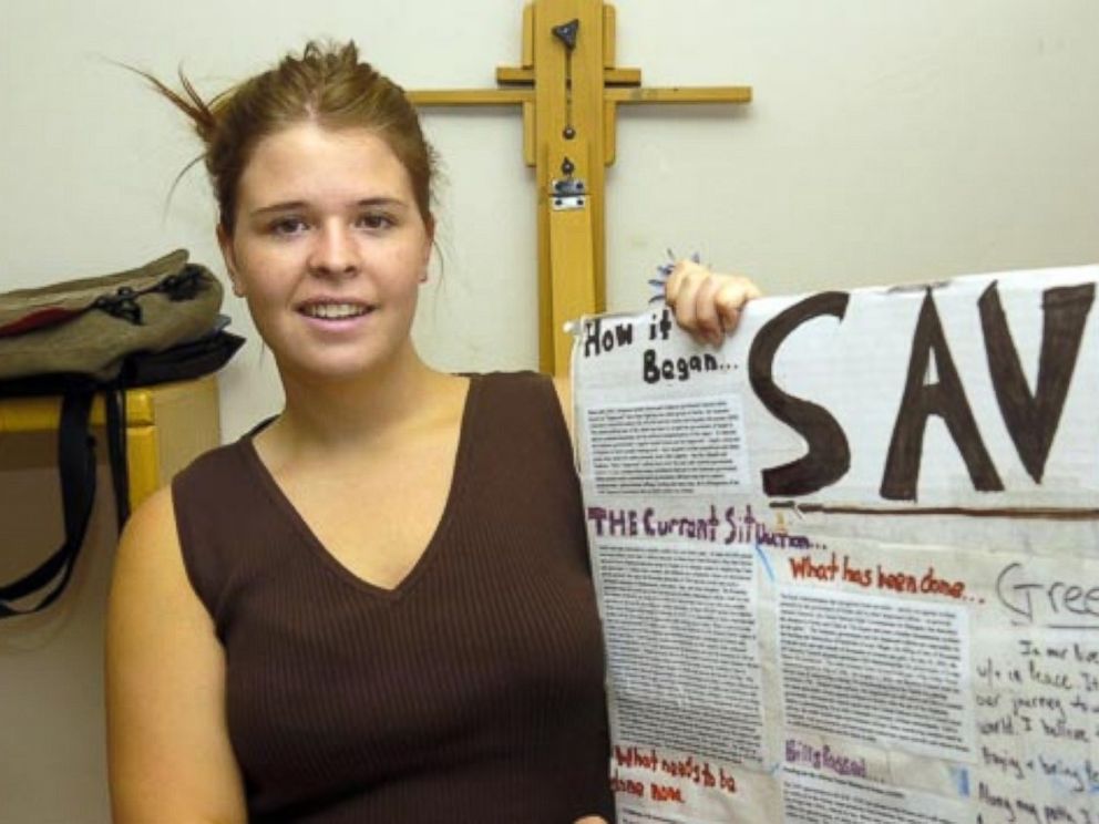 Isis, ostaggio Usa Kayla Mueller uccisa durante il raid giordano