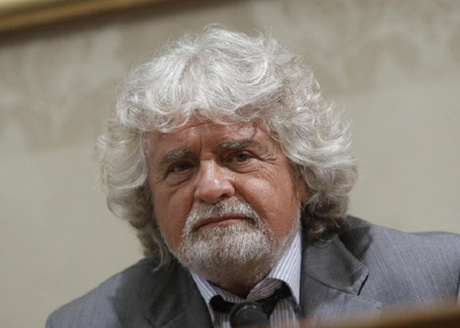 Beppe Grillo: "Corriere e Repubblica giornali di regime, clic fasulli"