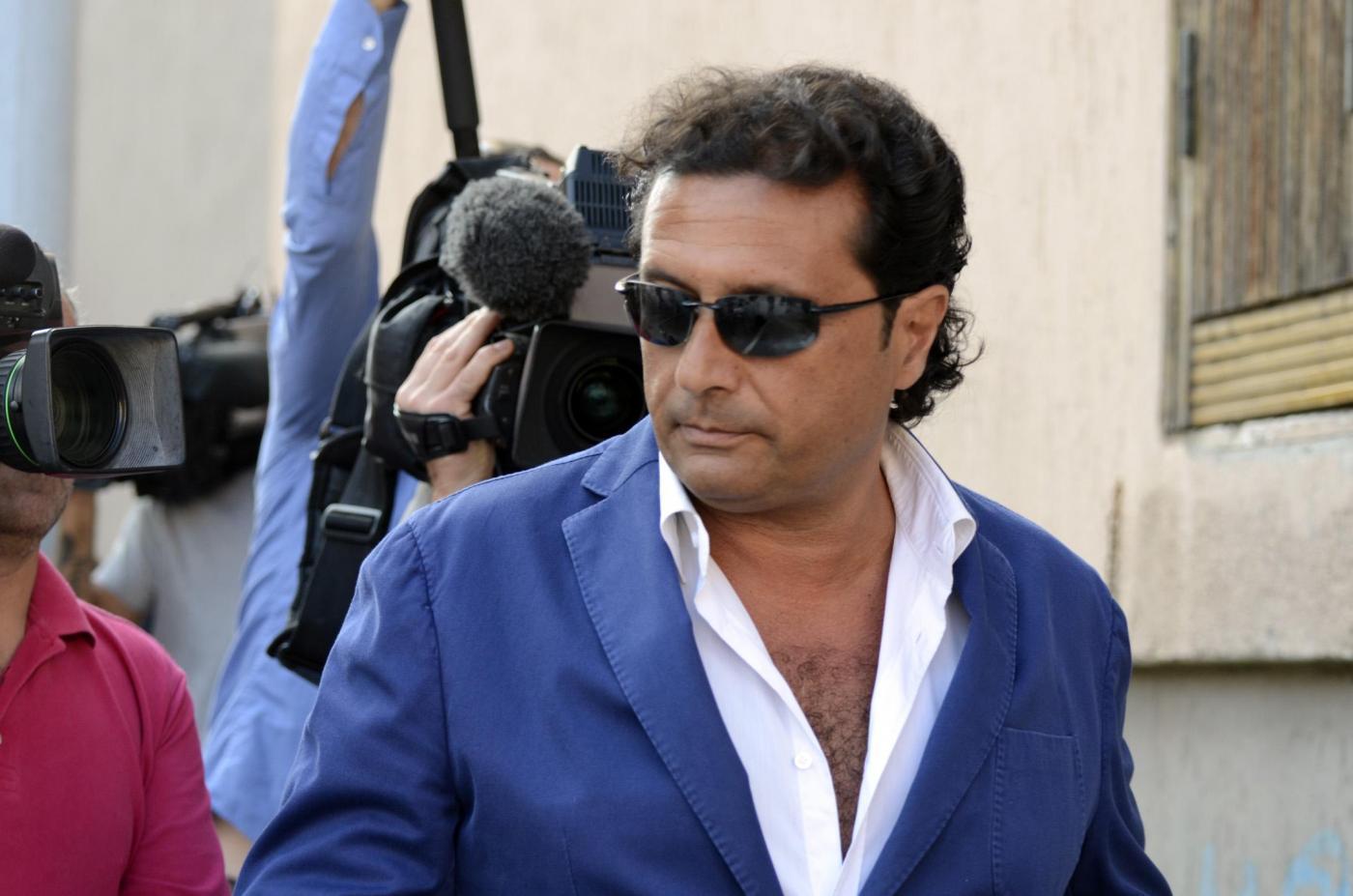 Pericolo di fuga per Schettino, pm di Grosseto: "Va arrestato"