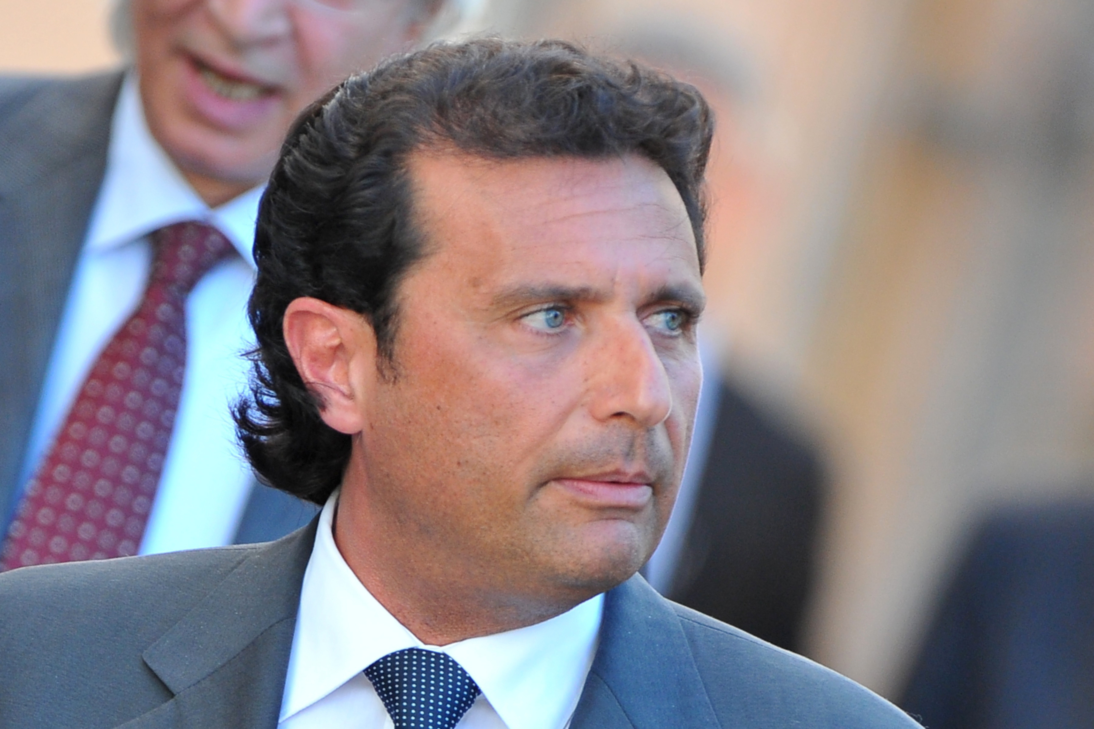 Processo Costa Concordia, sentenza: Schettino condannato a 16 anni