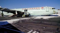 L'aereo Airbus A320 esce fuori di pista in Canada con 130 persone a bordo
