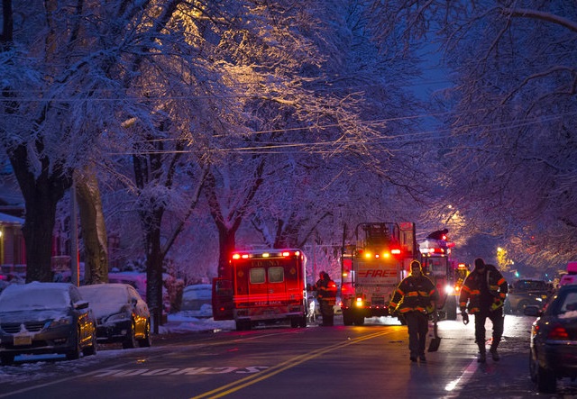Incendio uccide 7 bambini in una casa di Brooklyn, New York