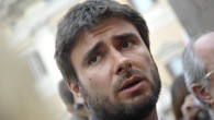 Alessandro Di Battista, M5S: "Non stiamo nell'Euro, ma nel marco"