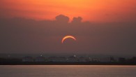 Venerdì arriva l'eclisse di Sole anche sull'Italia, come fare per osservarla