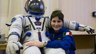 Matteo Renzi in collegamento con Astro Samantha: "Torni presto"
