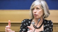 Ministro Giannini contestata alla Festa dell'Unità di Bologna