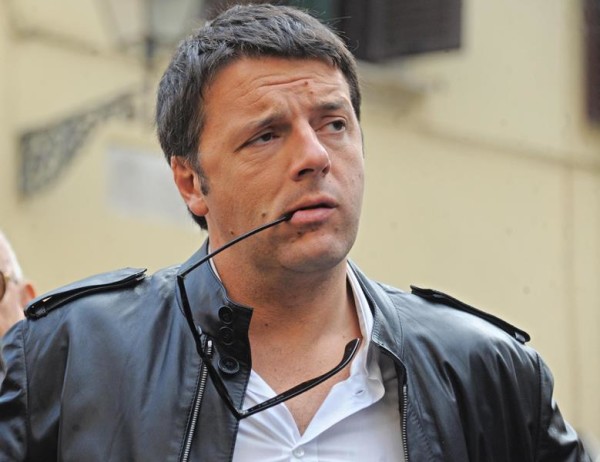 Riforme, Renzi alle opposizioni: "Andremo dritti, con la testa dura"