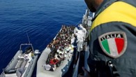 L'Unione Europea vara la missione antiscafisti. All'Italia il comando
