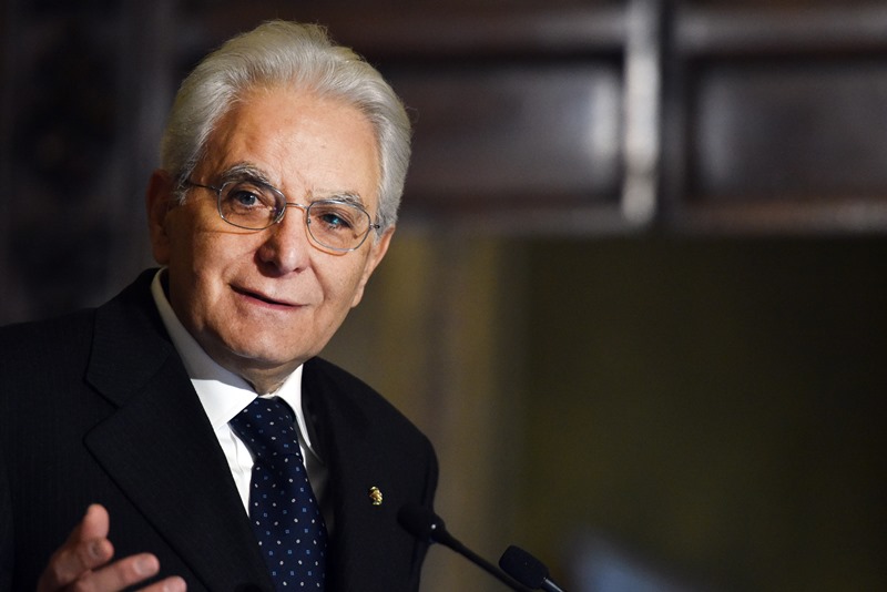 Mattarella all'Ue: "Meno egoismo su immigrazione e lavoro"