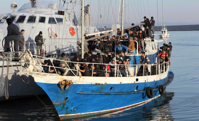 Migranti annegati nel Canale di Sicilia: superstiti soccorsi da nave Zeran