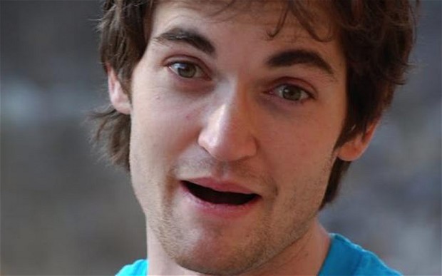 Sito Silk Road: fondatore Ross Ulbricht condannato all'ergastolo