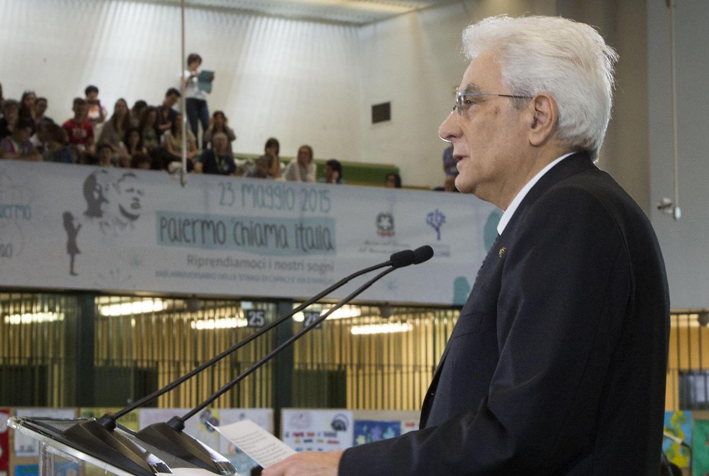 Calcioscommesse, Mattarella: "E' un cancro da estirpare"