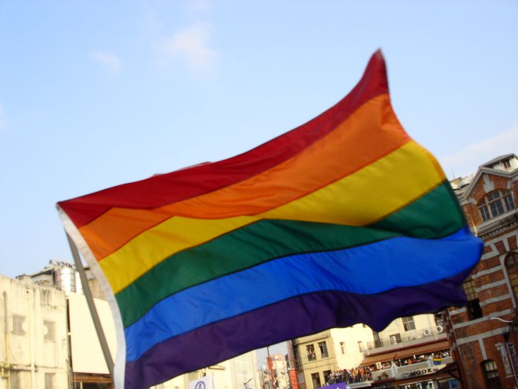 Prete contro i parrocchiani a favore dei gay: "Ora basta!"