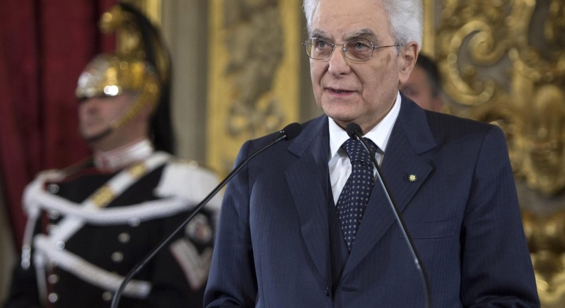 Mattarella: "Nessuno è un uomo solo al comando in democrazia"