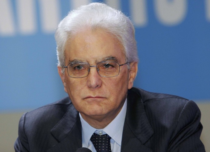 Grecia, Mattarella: "Prendere con rispetto decisione cittadini greci"