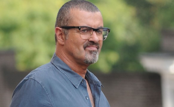 George Michael irriconoscibile: ingrassato per i suoi 52 anni